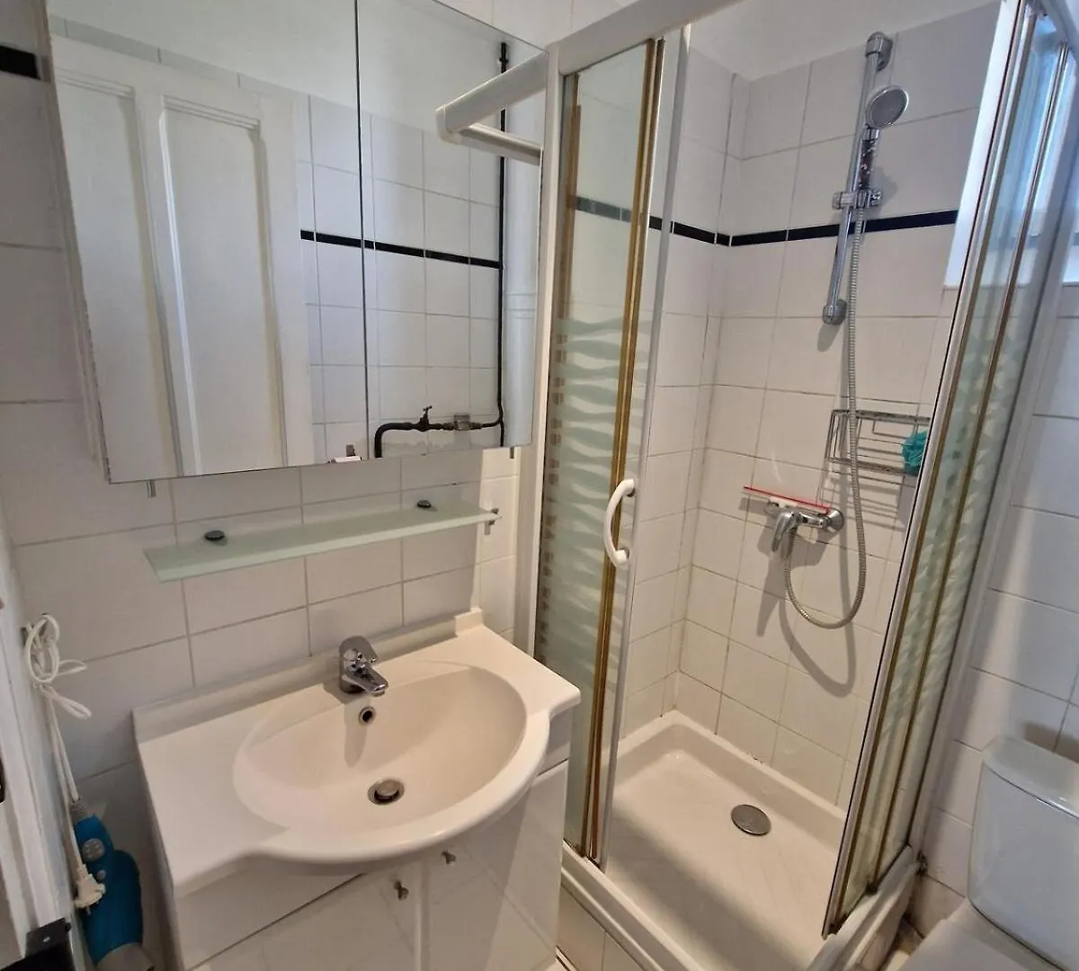 Spacieux Duplex A Villeurbanne 6 Pers Tout Comfort Apartman
